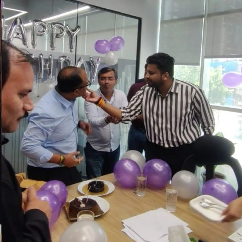 Life at RealtyVault - Cake Ceremony